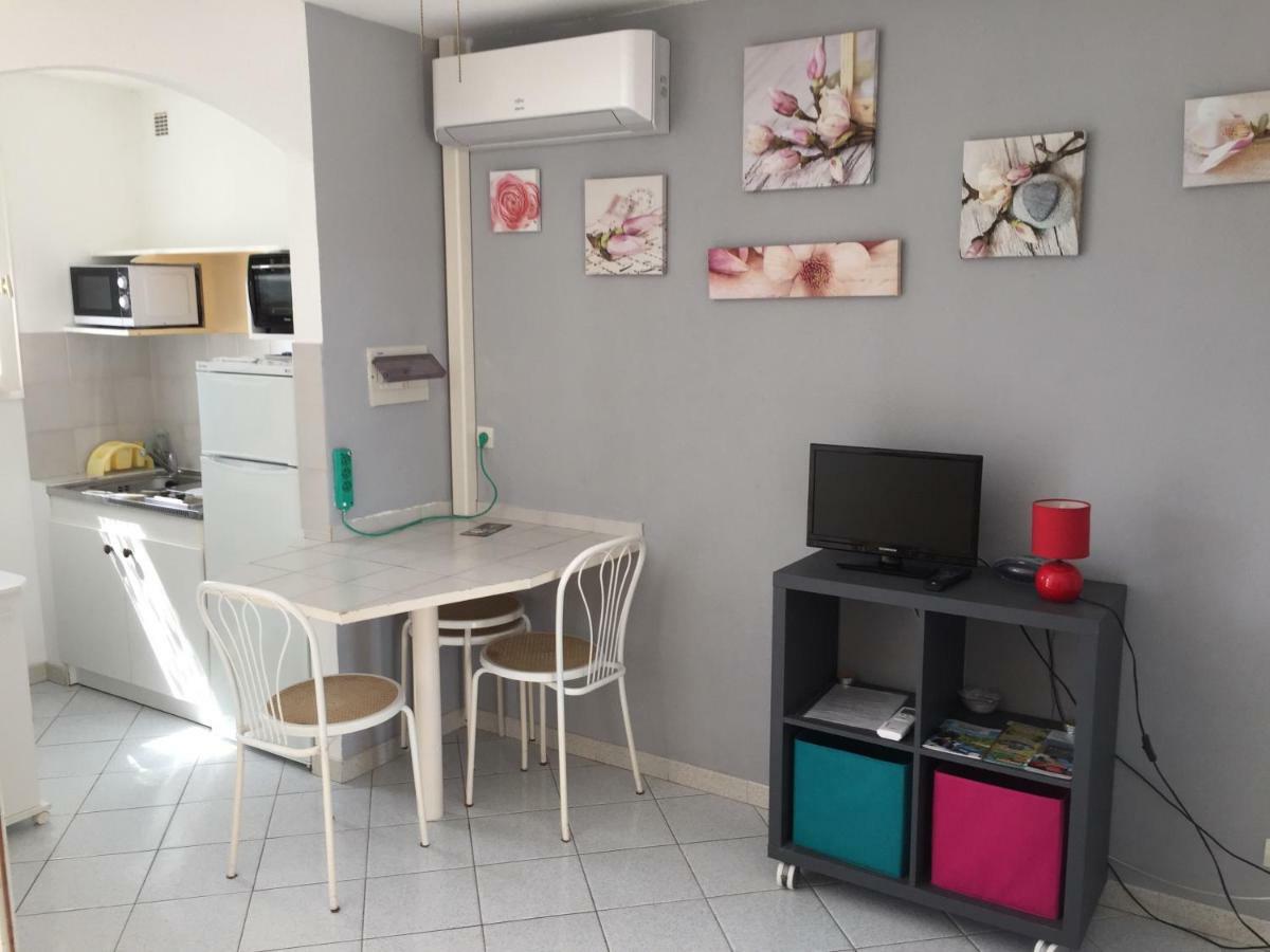 Residence Les Muriers Allegre Les Fumades Номер фото